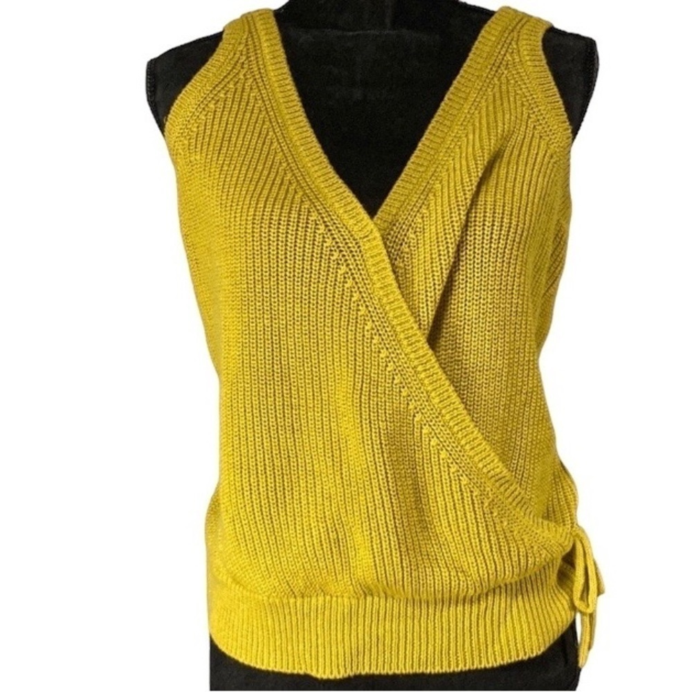 Velvet Heart Mustard Yellow Wrap Knit Sweater Vest Side Tie V-Neck Size Small